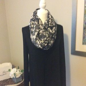 Black & white floral scarf